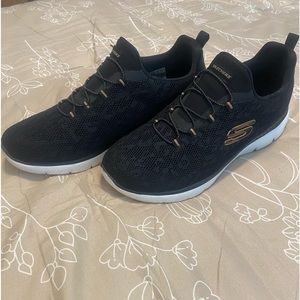 Skechers sneakers